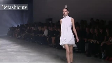 fashiontv - Pure White 3 Trends Spring Summer 2011 