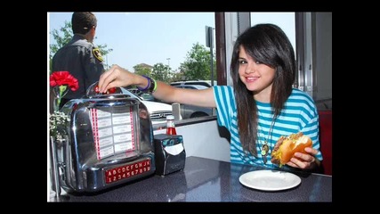 Selena Gomez photos