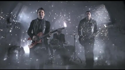 Muse - Uprising Official Video ( Високо Качество ) ( High Quality ) 