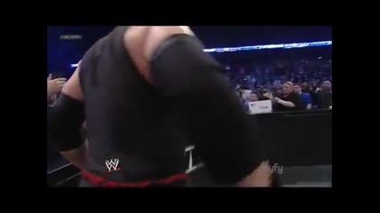 Kane attacks Randy Orton - Wwe Smackdown 03/09/12