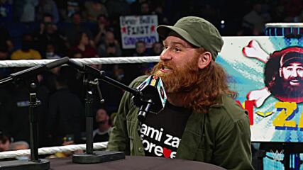 Sami Zayn attacks Shinsuke Nakamura in a shocking moment during the “In-Zayn Podcast” on SmackDown