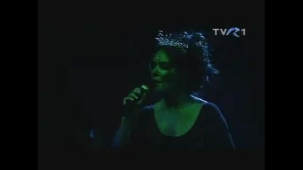 Sarah Brightman - A Question Of Honour - на живо от Площада на Конституцията - Букурещ - 06.09.2004 