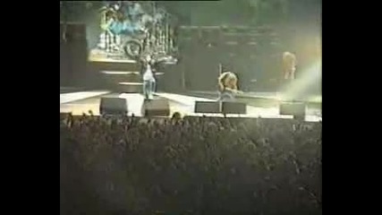 Iron Maiden - 2 Minute To Midnight Live