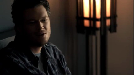 Blake Shelton - Who Are You When Im Not Looking (prevod) 