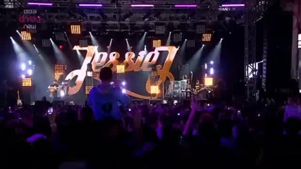 Jessie J - Nobody's Perfect Live (radio 1 Festival)