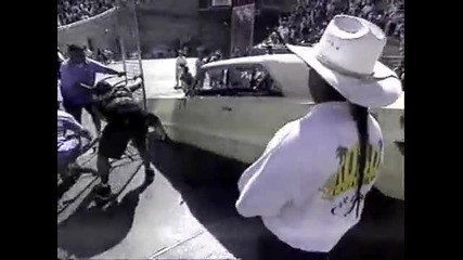 Low Rider музикално видео.