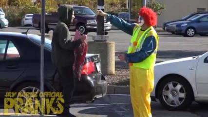 Бездомният клоун - Скрита камера