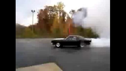 Camaro 1968 - Burn Out