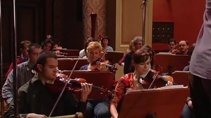 Anna Netrebko and Elina Garanca sing "barcarolle"