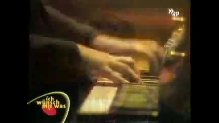 Chris Rea - Driving Home For Christmas 