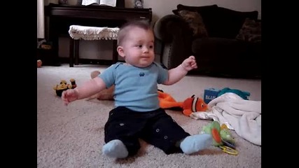 Бебе Танцува на Beatbox.