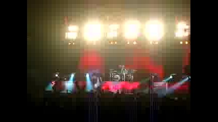 Three Days Grace Canadian Tour - Riot (live in Calgary 2009) 