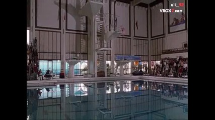 Най - добрата бомба в басейн правена някога - Смях (сцена от филма Van Wilder) 