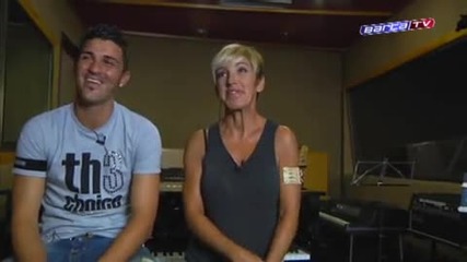 Fc Barcelona - David Villa canta por los ninos de Mali 