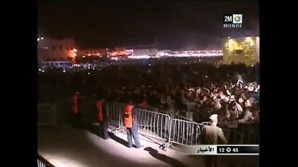 Morocco Shahrukh Khan 40 000 fans in the Djemaa el Fna December 2011