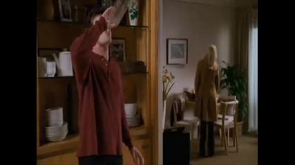 ще се напикаете от смях с този луд момент от - Scary Movie 4 - Viagra