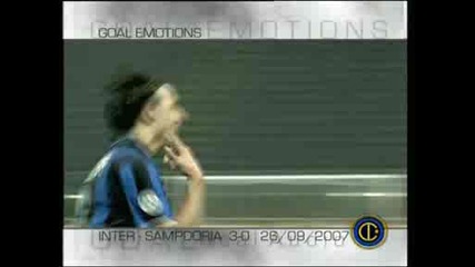 Zlatan scores against Sampdoria