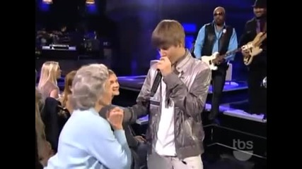*neww* Джъстин пак ги съблазнява !!! :* :d 15/2/11 