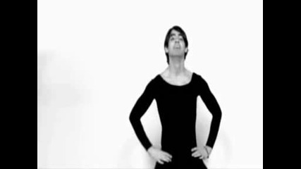 Joe Jonas Dances to Single Ladies