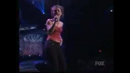 Kelly Clarkson - Walk On By