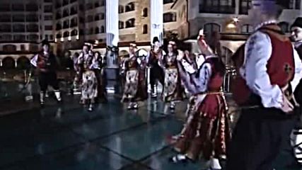 Сестри Диневи-замръкнала е