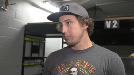 San Francisco Giants pitcher Derek Holland surprises young WWE fans: WWE.com Exclusive, Jan. 28, 2019