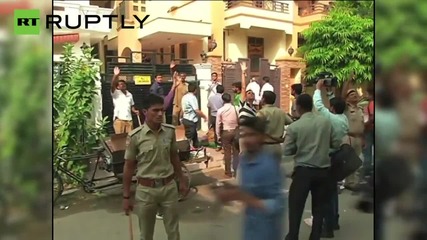 Leopard Attacks Crowd in Indian Residential Area