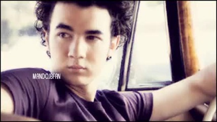 Happy 23th Birthday Kevin Jonas!