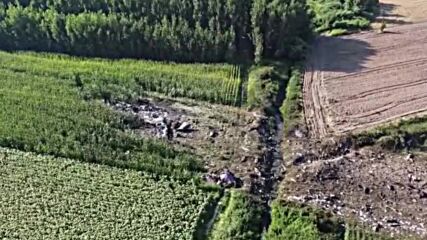 КАДРИ ОТ ДРОН от мястото, където се разби украинския самолет с боеприпаси