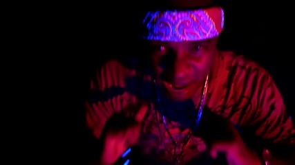 Holla Remix - Razor 