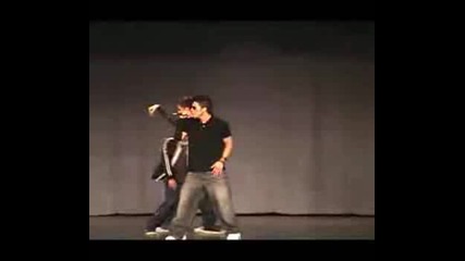 Andrew Hull.avi