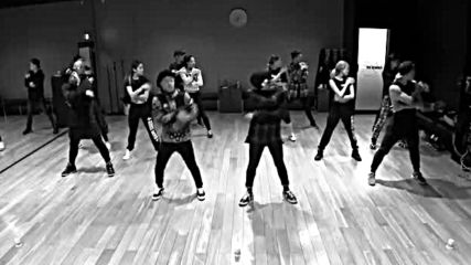 1 Kpop Random dance Bts Black Pink Exo ....mirrored