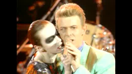 Queen, David Bowie & Annie Lennox - Under