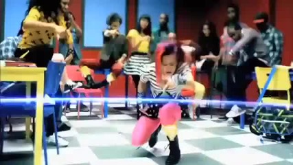 New Willow Smith - Whip my hair 