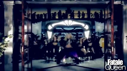 Britney Spears - Sexy And I Know It