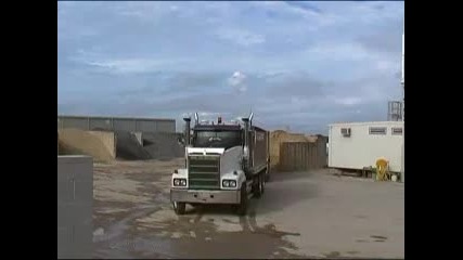 Unloading sand