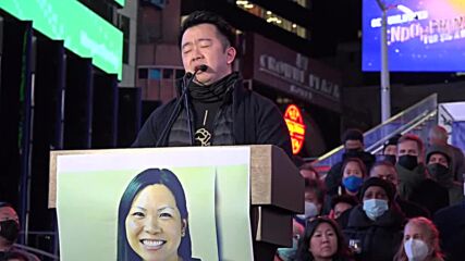 USA: NYC subway attack victim Michelle Go honoured with candlelight vigil