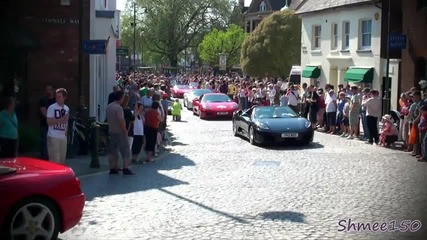 Събор на Ферари в Horsham Piazza Италия