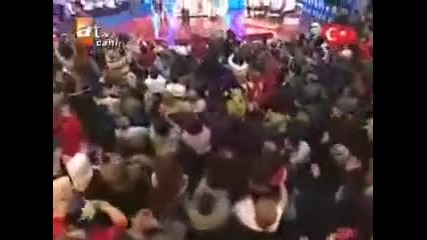 Ibo Show - Ben Insan Degilmiyim - Youtube