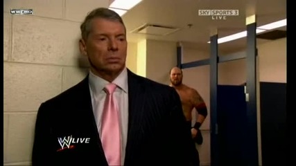 Raw 22/06/2009 - Funny Segment - Vince search his office Goldust and Hornswoggle