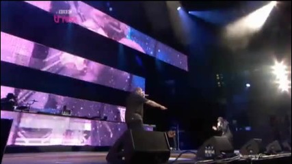 Eminem - Love The Way You Lie - Live T in the Park 2010