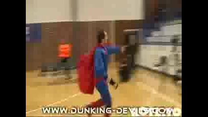Невероятни баскетболни забивки !!! 