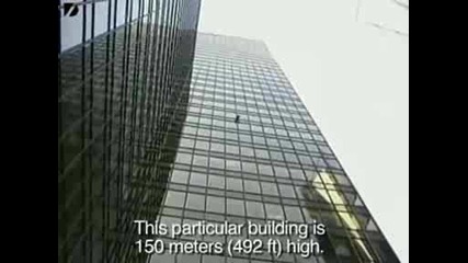 Реалния Spiderman изкачва небостъргач