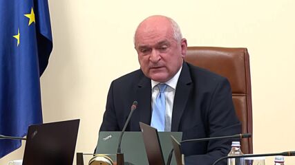 Главчев: Може би трябва да се изгради защитно съоръжение около клетвата, които полагат всички инстит