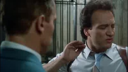 Червена Топлина (1988) - сцена