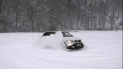 Bmw X5 Спорт каране в много сняг