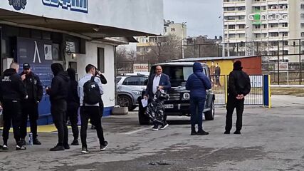Георги Караманджуков ще гледа Левски - Лудогорец