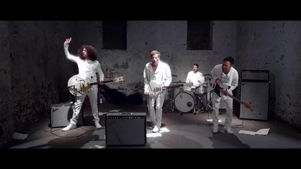 Fall Out Boy - Save Rock And Roll ft. Elton John