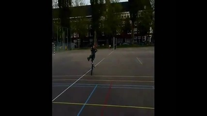 khalid mtb stunts