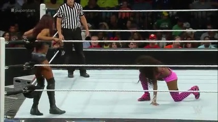 Wwe Superstars Naomi Vs Alicia Fox (full match)